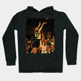 Reggie Miller - Vintage Design Of Basketball Hoodie